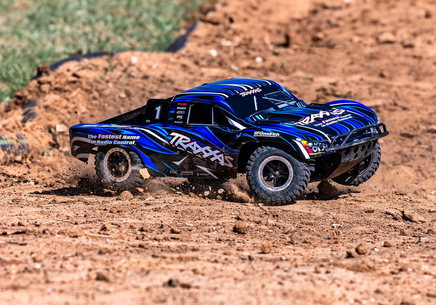 SLASH® 4X4 VXL-3s : camion de course courte sans balais à l'échelle 1/10